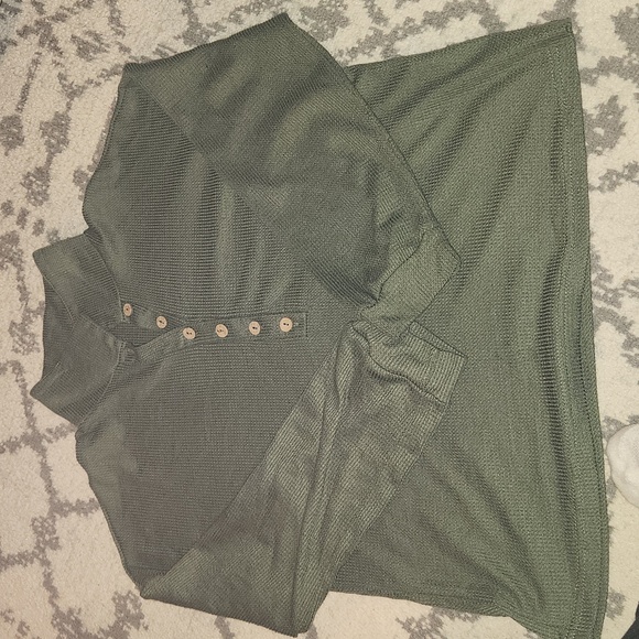 WINTER BUNDLE!!! SHEIN sweaters, goodies and zip ups! - Picture 2 of 5